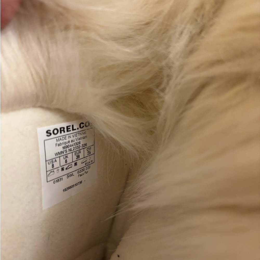 Sorel Red and Black Women's Fur-Trim Snow Boots - Picture 4 of 9